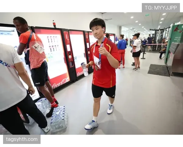 何冰娇训练完直接拎爱马仕去吃人均三千的日料? 何冰娇训练完直接拎爱马仕去吃人均三千的日料?