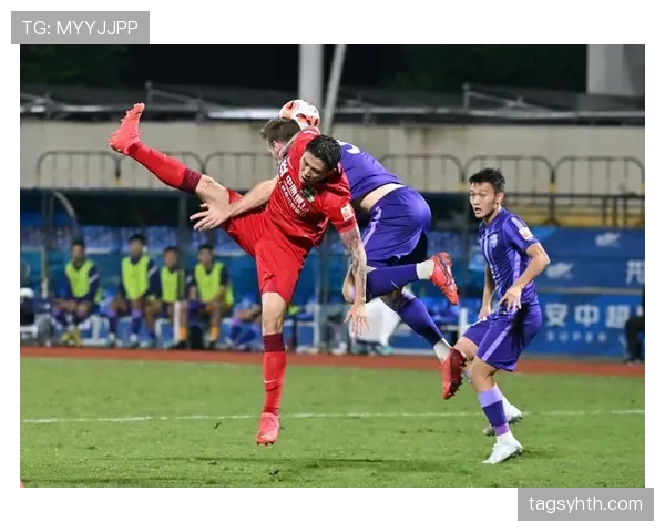 铲球规则详解:合法判罚条件与犯规界限解析 铲球规则详解:合法判罚条件与犯规界限解析
